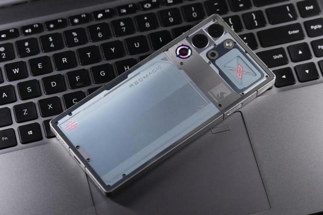 红魔10 Pro+评测：144Hz屏如何征服硬核玩家？