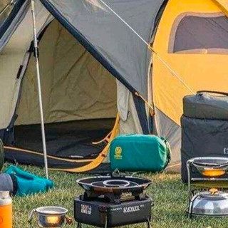 户外新手必备清单，包括帐篷、登山包、便携水壶的实用指南