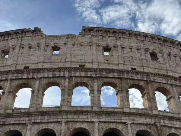 带爸妈去欧洲旅行，在罗马正面遭遇小偷｜欧洲行实用防盗指南