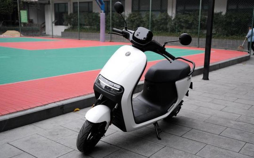 2025高性价比电动车选购指南:技术下放与分层价格全解析