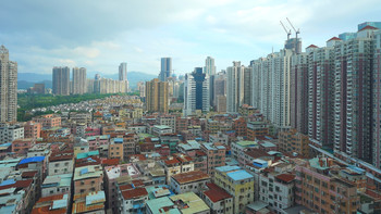 这家的窗景，就是独属于深圳的赛博朋克！深圳大中华希尔顿酒店 