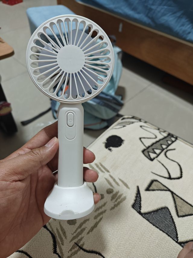 😍 吹爆这款迷你手持小风扇🥵