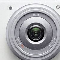 2355.78元 索尼 1 英寸底 20mm F2.0光圈 和手机比没什么优势