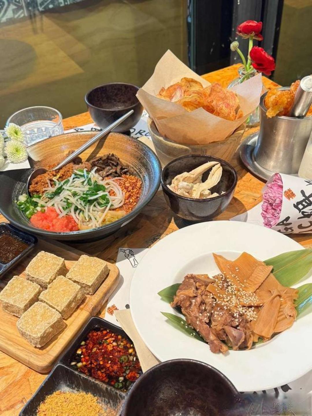五角场美食课代表上线！从市井老店到异国料理，解锁高校商圈必吃清单