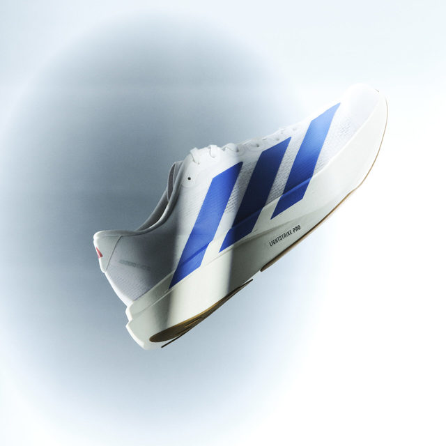 速度玩家必冲！adidas Adizero Evo SL 新配色登场，这颜值能让我多跑 10 公里 