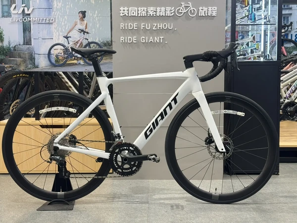 PCR LTD1。车 架:GIANT ALUXX SL铝合金车架
前 叉:碳纤维前叉
座 垫:公路车座垫
变速把手:SHIMANO TIAGRA
变速系统:SHIMANO TIAGR