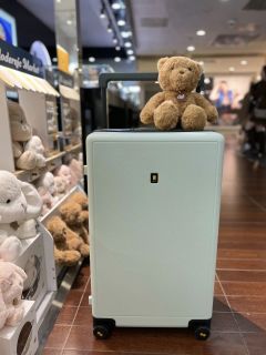 我的出差好物搭子——地平线8号大旅行家行李箱，颜值高又好用！