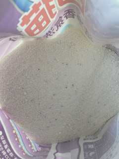 无磷配方，白猫洗衣粉是否适合家庭使用？