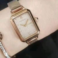 被追问无数次的巴宝莉女表，巴宝莉香槟金女表