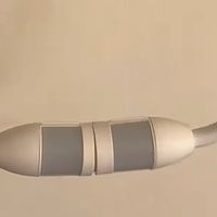 纽曼无线蓝牙音箱挂脖式颈挂式户外运动骑行照明警示夜行 象牙白