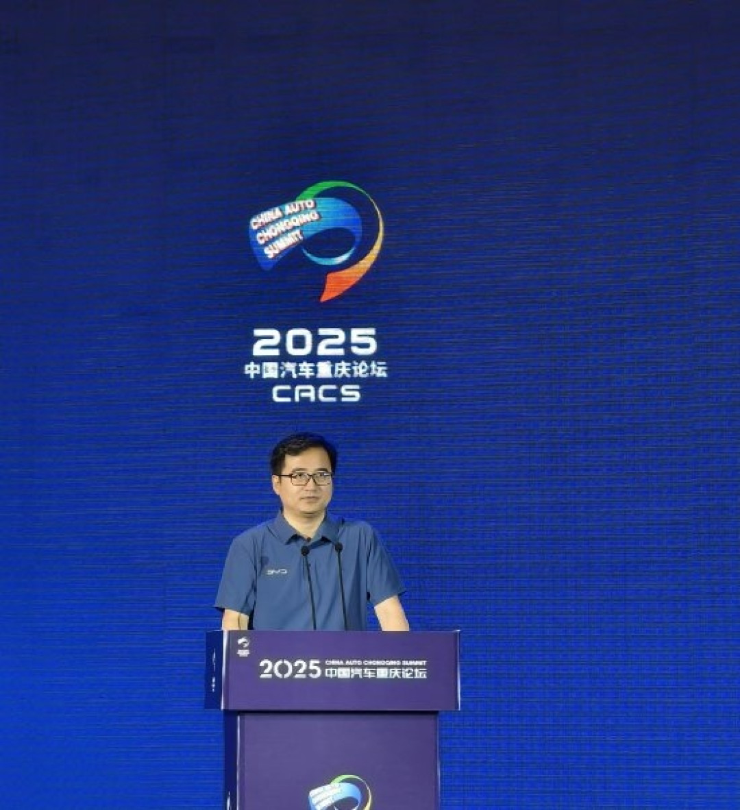 李斌称蔚来每月都遭抹黑 李云飞:比亚迪受到的攻击和抹黑数倍于蔚来