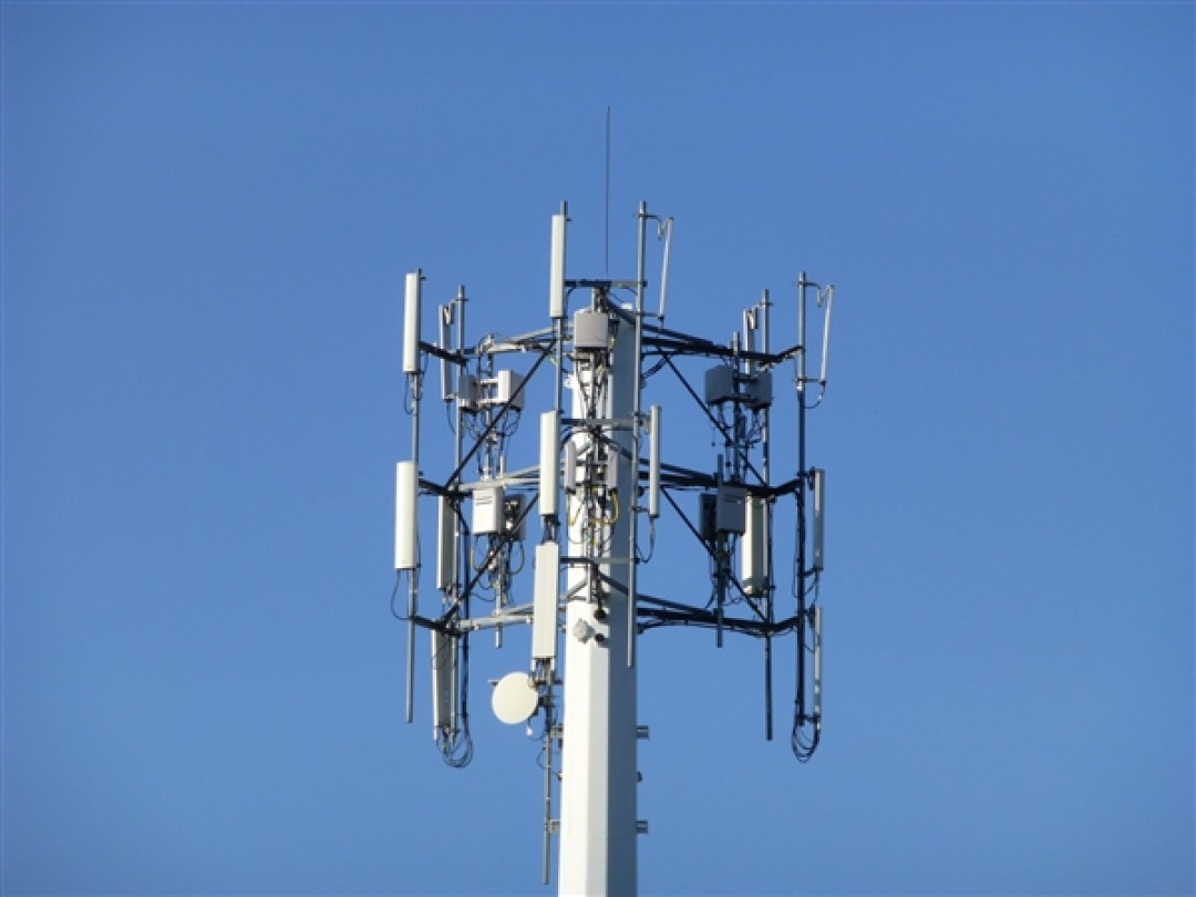 我国5G基站总数达443.9万个:实现“乡乡通5G”