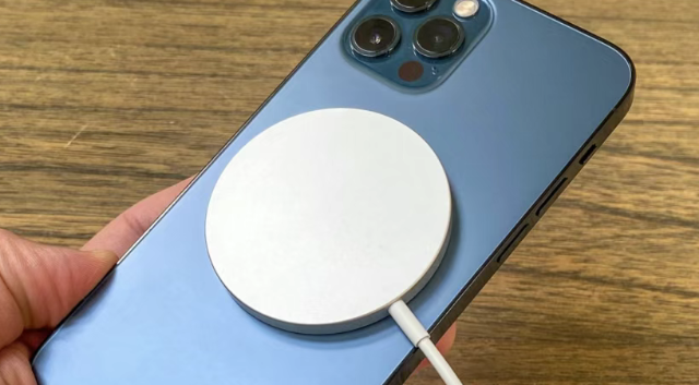 充电不再是短板了？ iPhone 17系列MagSafe有望支持50W快充