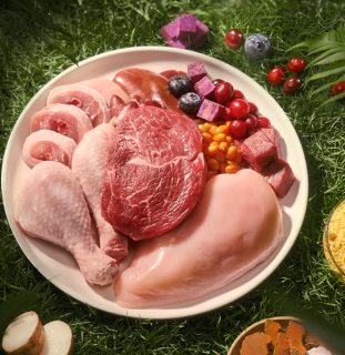麦富迪BARF霸弗生骨肉冻干狗粮，狗狗喜欢吃