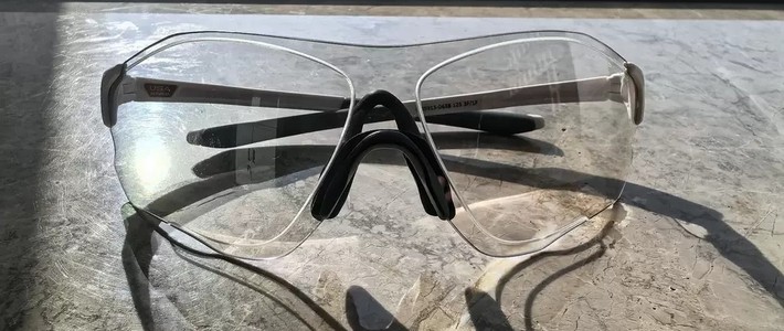 Oakley欧克利运动镜户外骑行护目镜光变色防风日夜两用EVZERO9313