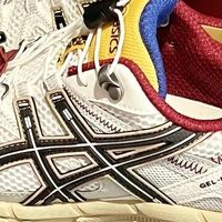 亚瑟士 Gel-Kahana 8 ：城市通勤与越野跑的时尚利器