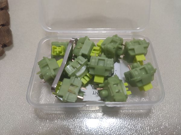 高特轴撸到了，果然是青柠手感最好，适合长时间打字