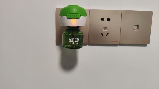 植护安睡夜：纯净植物电蚊香液，母婴级无刺激驱蚊神器