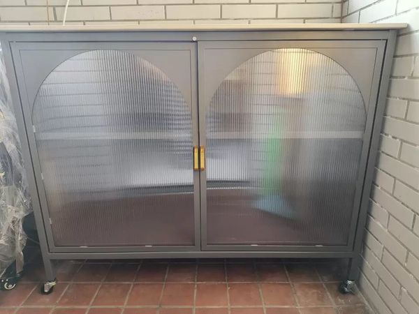 岩板餐边柜，精致生活的首选