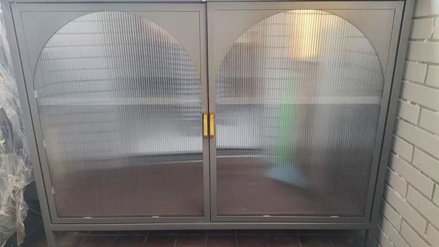 岩板餐边柜，精致生活的首选