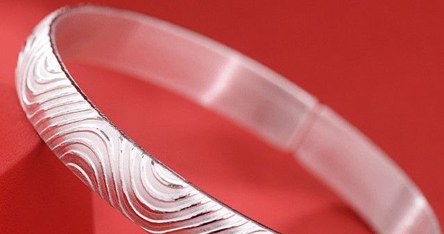 手镯推荐 | 水波流转，诉说无声的诗意