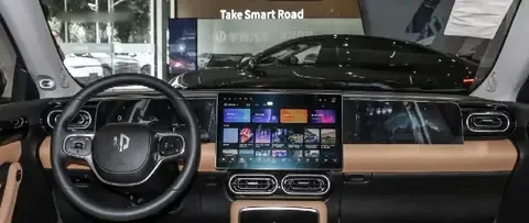 深蓝S07对比零跑C11，同为新能源汽车，哪个更适合家用？