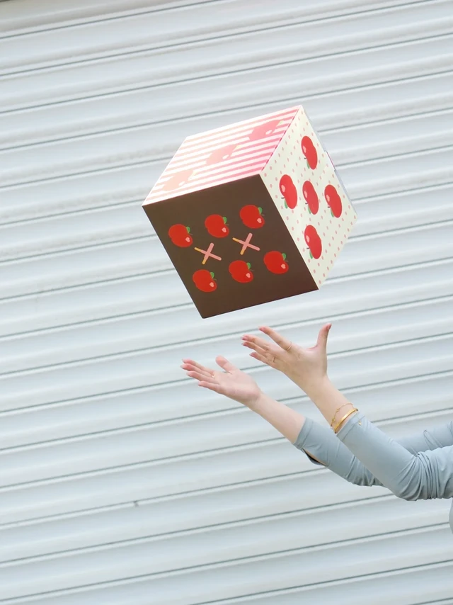 📷520背百奇苹果包去约会～礼盒甜度超标！