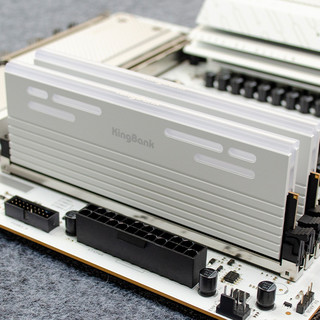 AMD甜点内存？金百达星刃6000 C28 48G：性能/颜值/容量三倍快乐