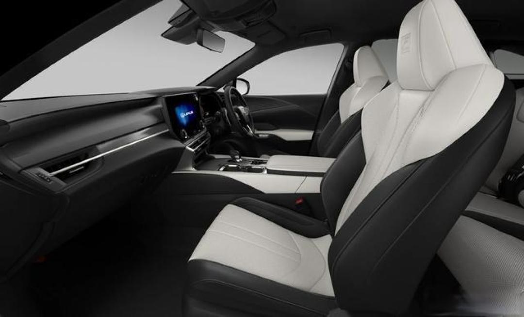 雷克萨斯RX350 F Sport：解析豪华运动SUV的克制美学与平衡之道
