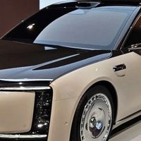 尊界S800：70.80万元起，品牌溢价还是物有所值？