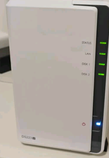 群晖（Synology）DS223j 双盘位 NAS网络存储服务器 私有云 
