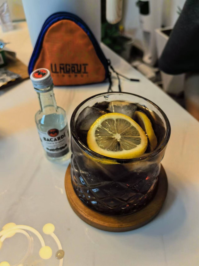 百加得朗姆酒