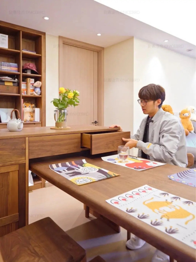 餐厅家具