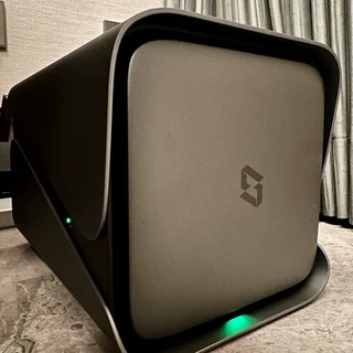 极空间Z4Pro：全闪NAS的新选择