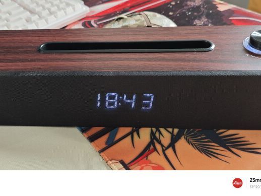 飞利浦木质蓝牙音箱：复古与功能兼备
