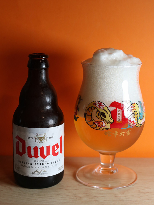 54块的督威蛇年套装，买杯子送啤酒啦