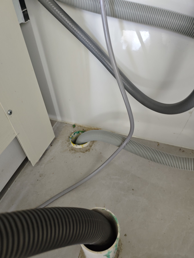 潜水艇卫浴用品