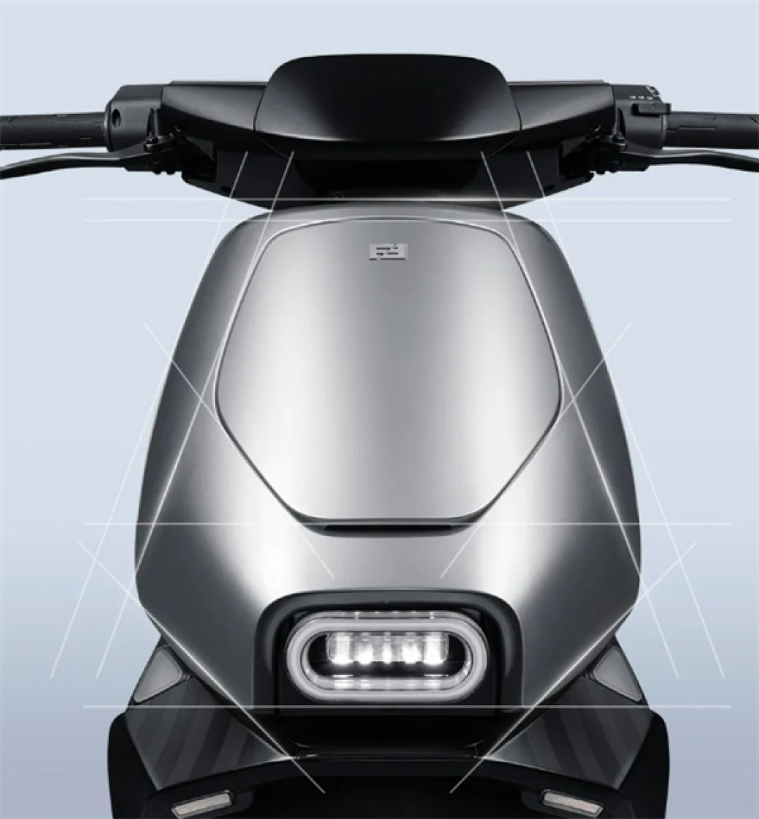 首发3780元起 极核EZ4电摩上市:最快能跑58km/h