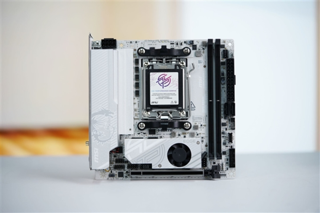 ITX小巧强悍!微星MPG B850I EDGE TI WIFI图赏