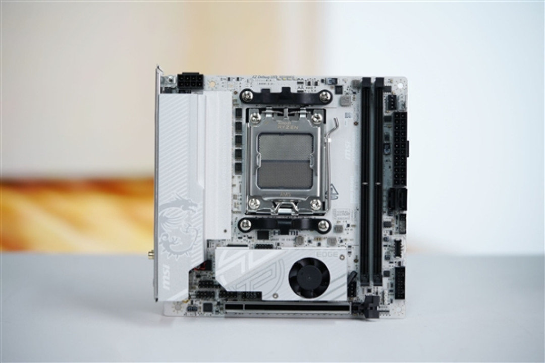 ITX小巧强悍!微星MPG B850I EDGE TI WIFI图赏