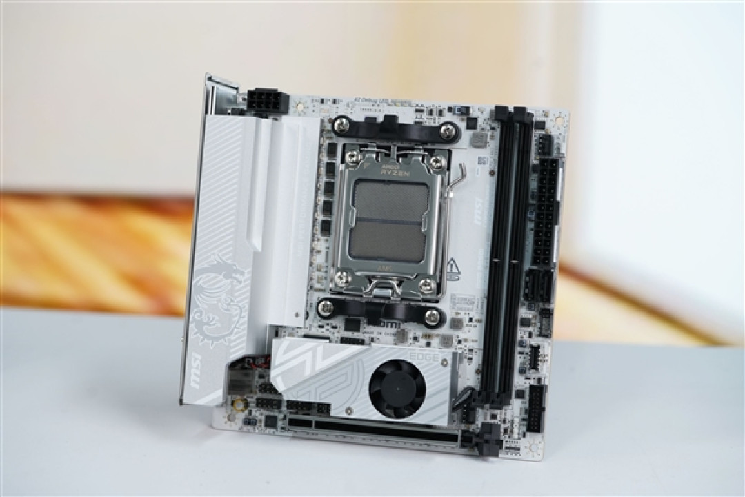 ITX小巧强悍!微星MPG B850I EDGE TI WIFI图赏