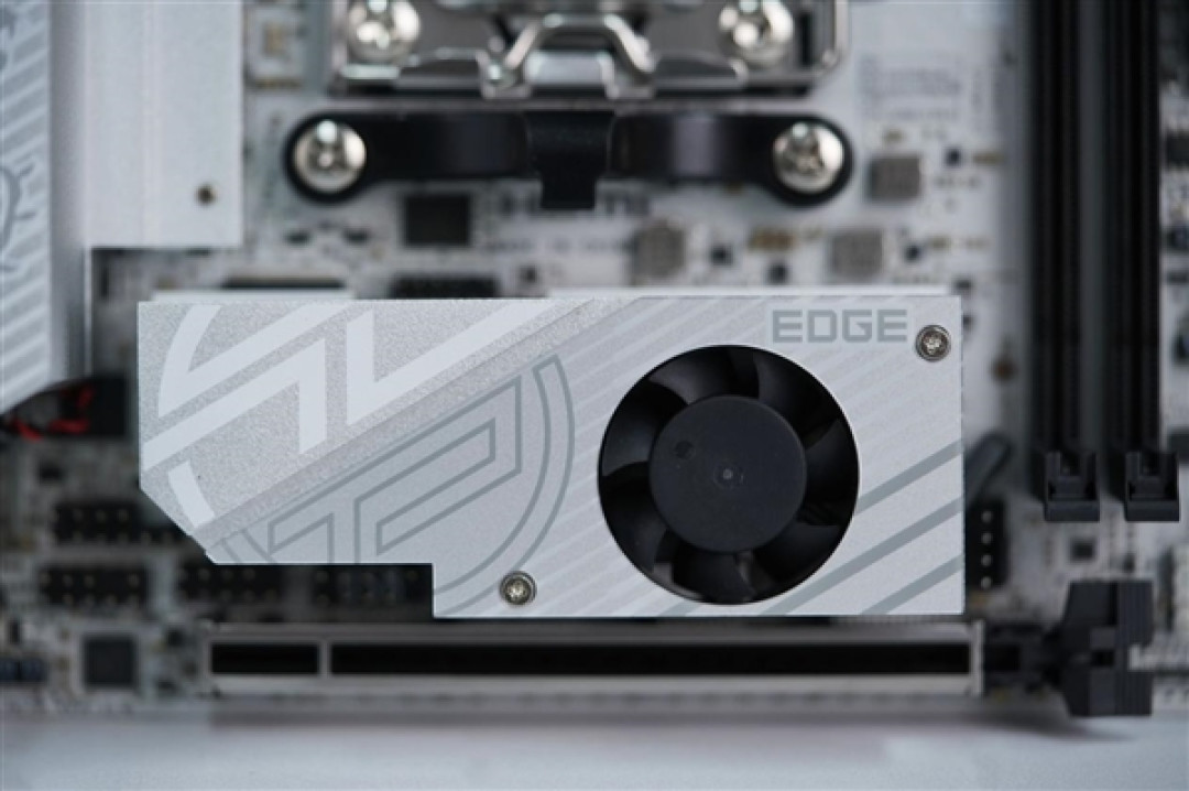 ITX小巧强悍!微星MPG B850I EDGE TI WIFI图赏