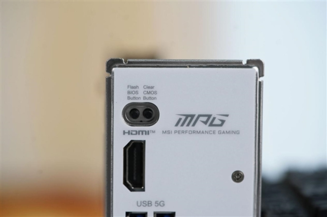 ITX小巧强悍!微星MPG B850I EDGE TI WIFI图赏
