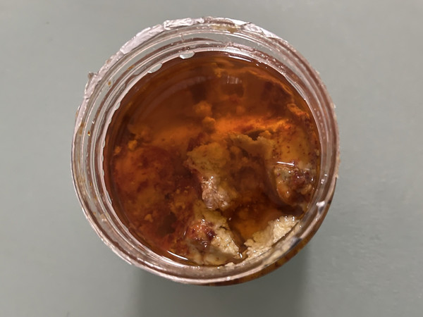 臭豆腐乳，闻起来臭，吃起来香！