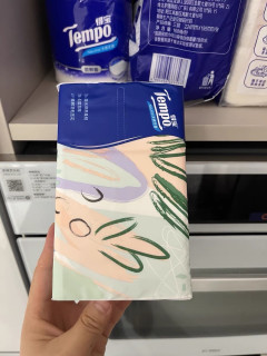 得宝抽纸是一款备受消费者青睐的纸巾产品。