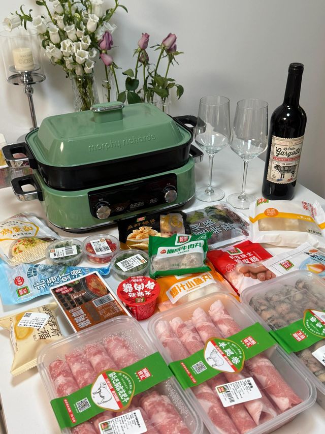 自从买了摩飞多功能锅，朋友来家里就简单多了