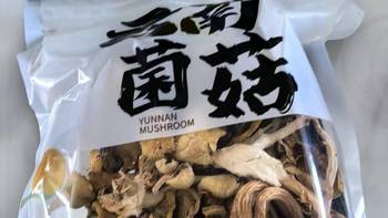 这鸡油菌，真硬啊！是谁说可以打火锅的？！