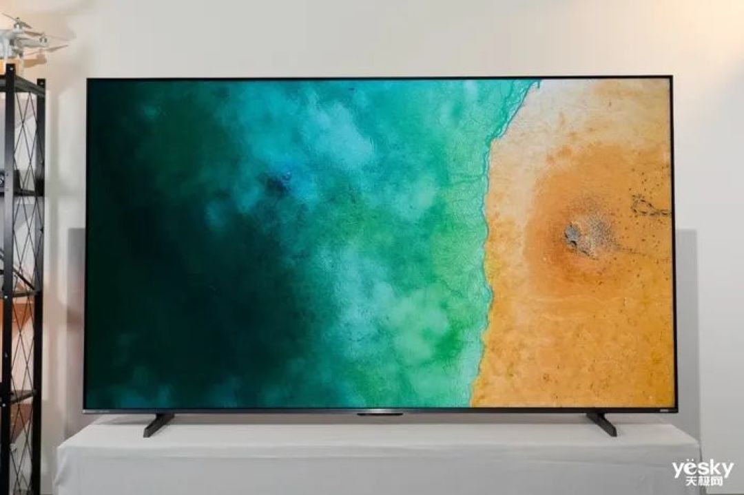 海信小墨E5Q Pro评测：AI赋能画质与体验升级，客厅秒变世俱杯赛场