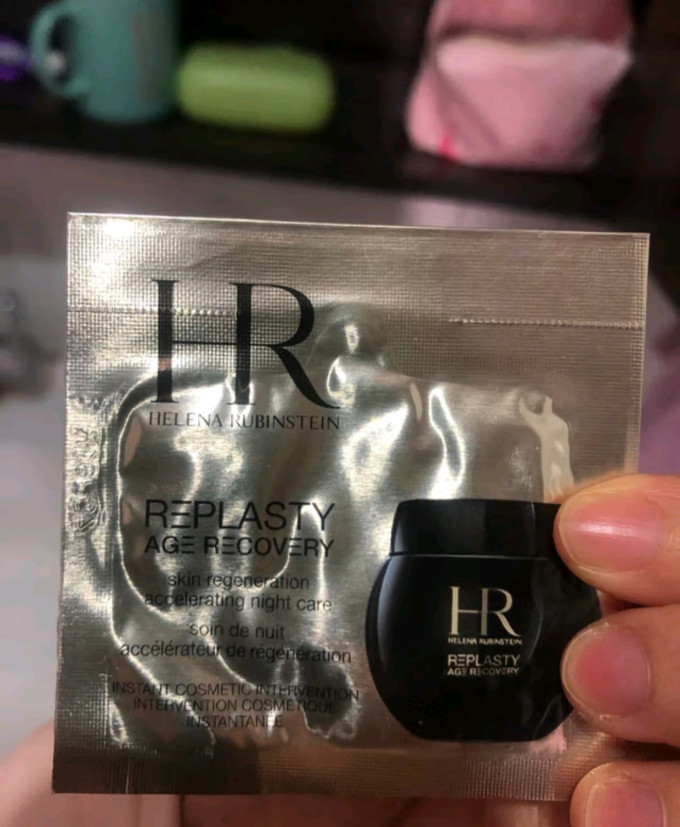 赫莲娜爽肤水