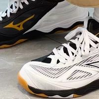 Mizuno Wave Medal 7，时尚与性能兼备的乒乓球鞋